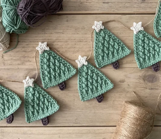 Christmas Tree Decoration and Garland Crochet Pattern Christmas Tree Decoration and Garland Crochet Pattern