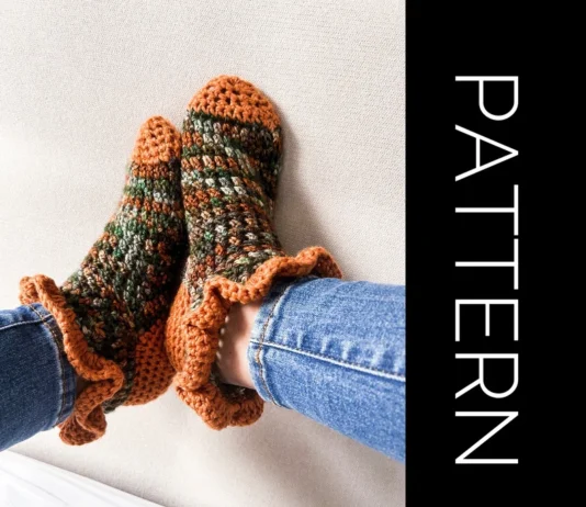 Crochet Ruffle Socks Pattern for Winter Crochet Ruffle Socks Pattern for Winter