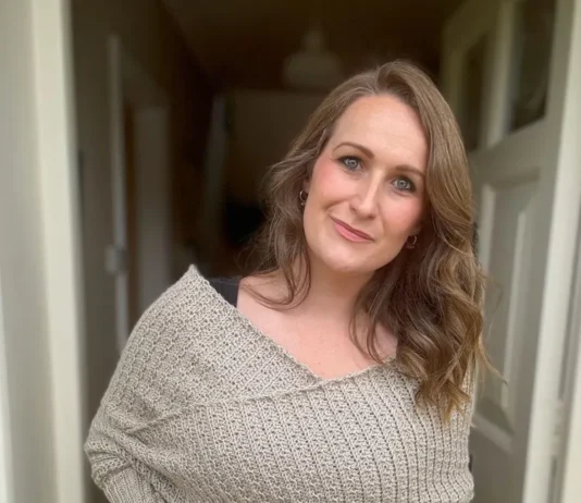 Eleanor Sweater Scarf Crochet Pattern Eleanor Sweater Scarf Crochet Pattern