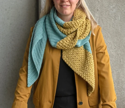 Yarn and Colors Crochet Slanted Scarf Pattern Yarn and Colors Crochet Slanted Scarf Pattern