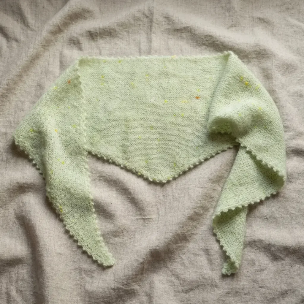 Bobble Edge Bandana Shawl