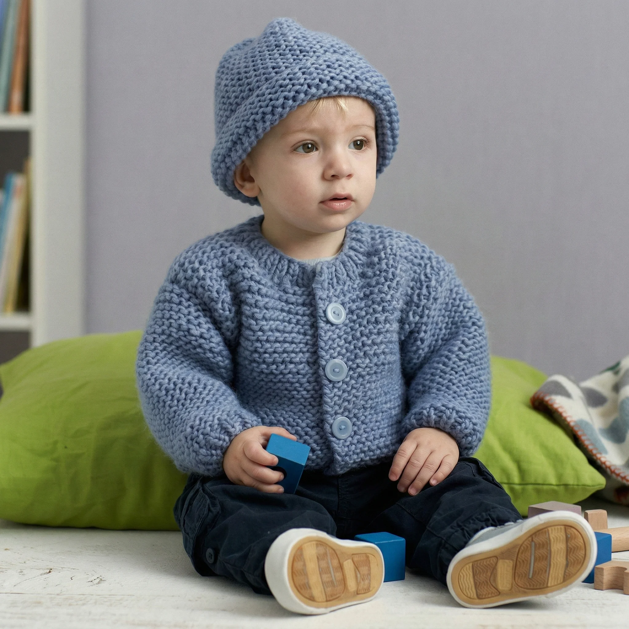 Oakwood Cardigan and Hat