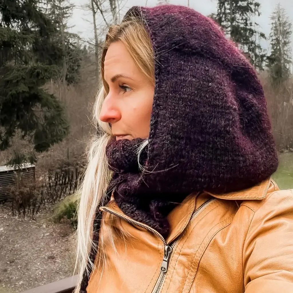 Women&rsquo;s Hooded Cowl Balaclava