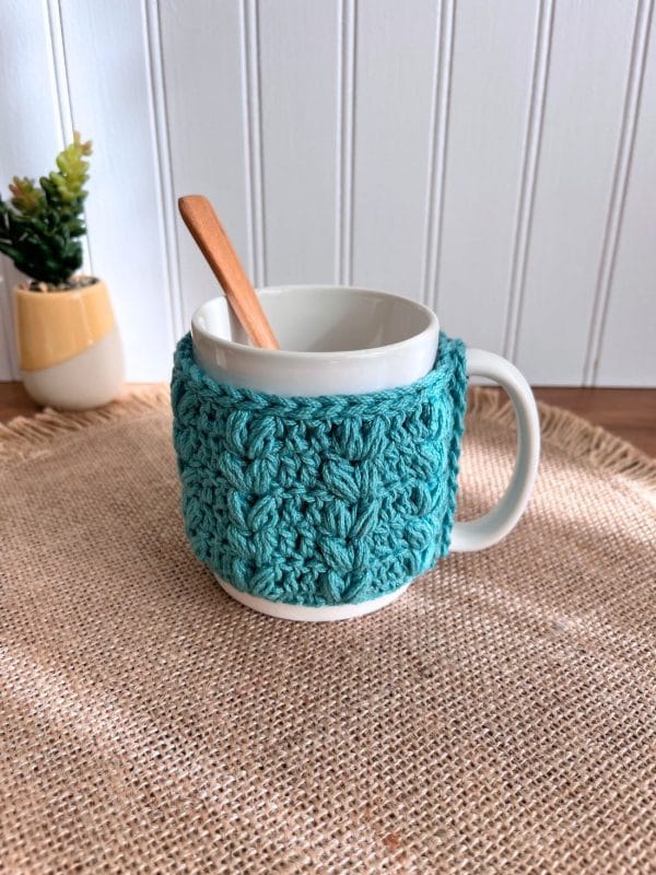 Puff Stitch Coffee Mug Cozy with Worsted Weight Yarn