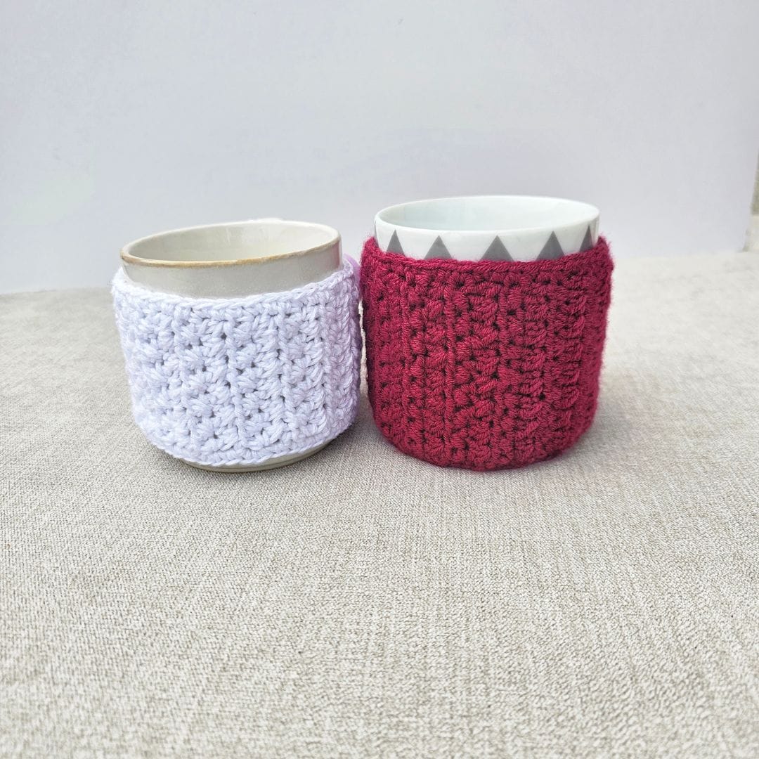 Adjustable Button-Closure Mug Cozy
