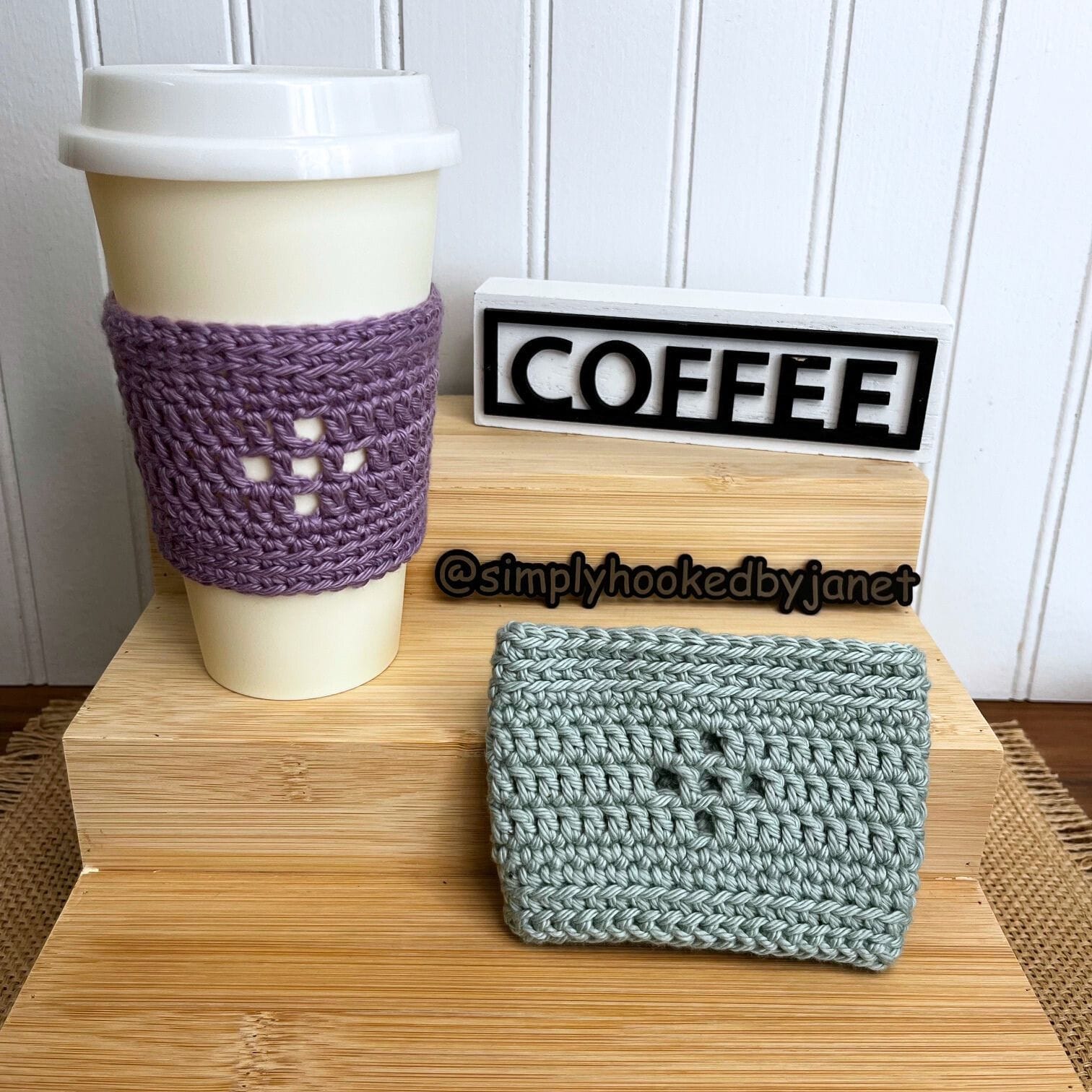 Quaint Cup Cozy
